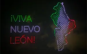 Adiós a los cohetes, así se vivió el show de drones del 15 de septiembre en Monterrey