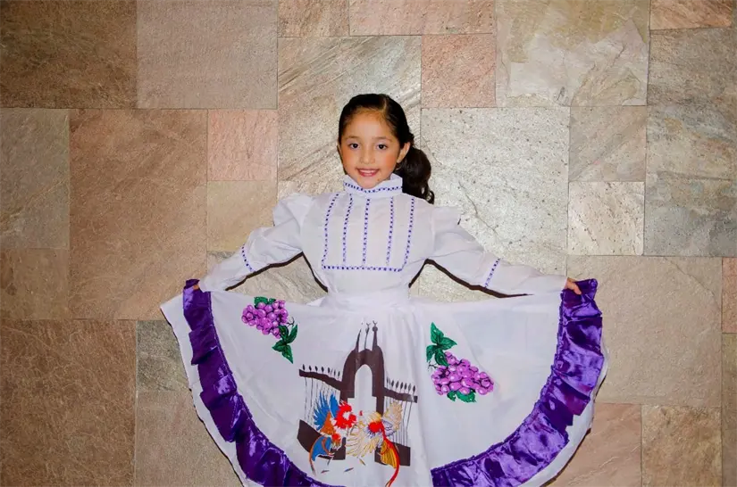 Este es el traje típico de Aguascalientes. Foto: Cortesía. 