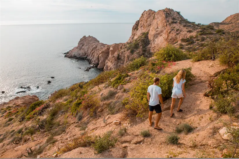 Sube el Cerro del Vigía de forma segura. Foto: Los Cabos. 