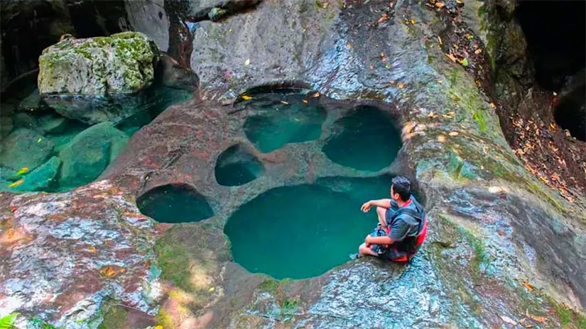 Disfruta de un baño relajante en la Pozas Pata de Perro en Cuetzalan. Foto: Cortesía.