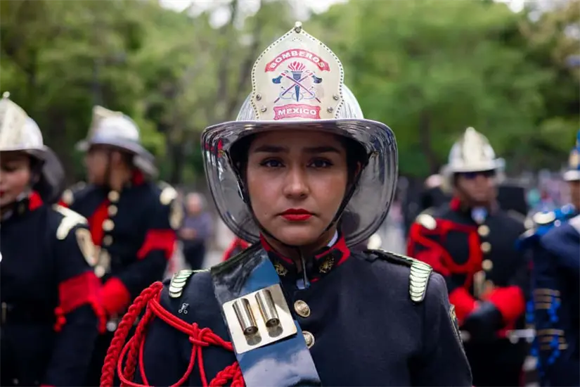 A 40 años del sismo del 85, CDMX recuerda, rinde homenaje y se prepara con un ambicioso plan de reforzamiento de viviendas vulnerables.
