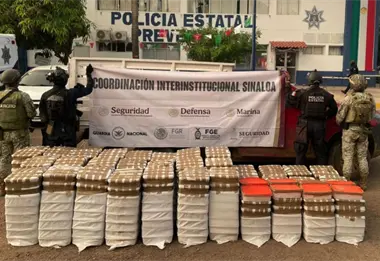 Aseguran en Culiacán más de una tonelada de metanfetamina en camioneta robada