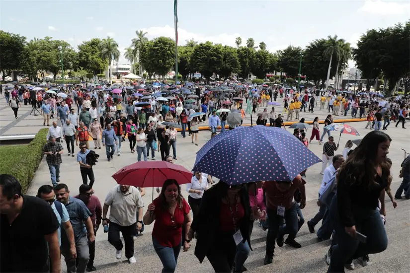 Evacuación en el Día Nacional de Protección Civil en Culiacán, Sinaloa. Evacuación en el Día Nacional de Protección Civil en Culiacán, Sinaloa.
