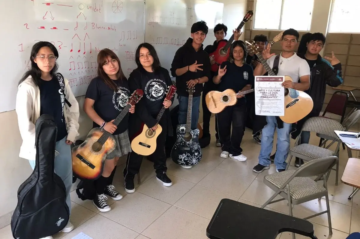 Ofrecen talleres de arte sin costo en Playas de Rosarito. Foto: Cortesía