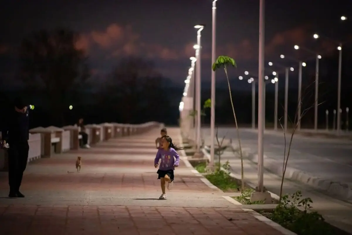 Vía pública iluminada con lámparas led. Foto: Cortesía.