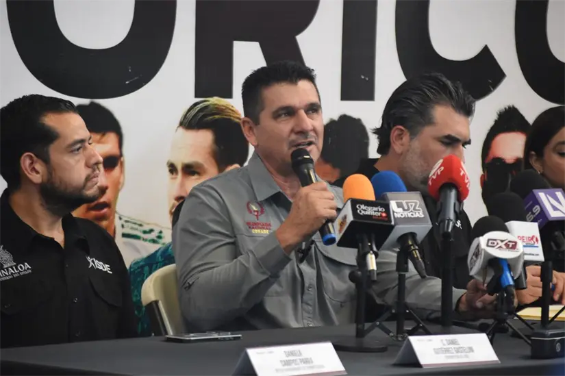 Armando Camacho Aguilar, en encuentro con medios de comunicación. Foto: Lino Ceballos.