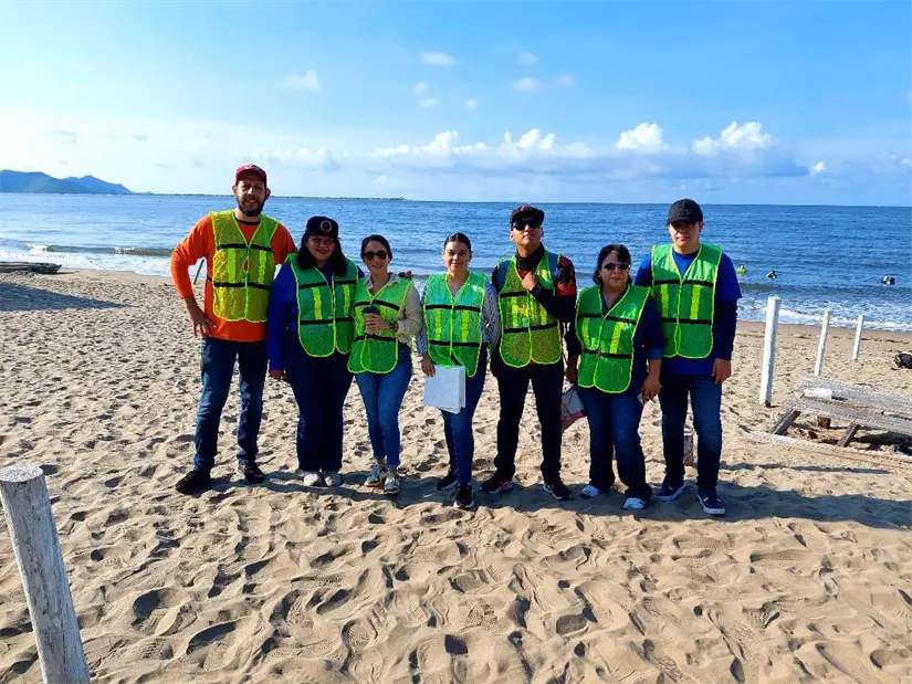 El Maviri busca recuperar su certificación como Playa Limpia así puedes ayudar