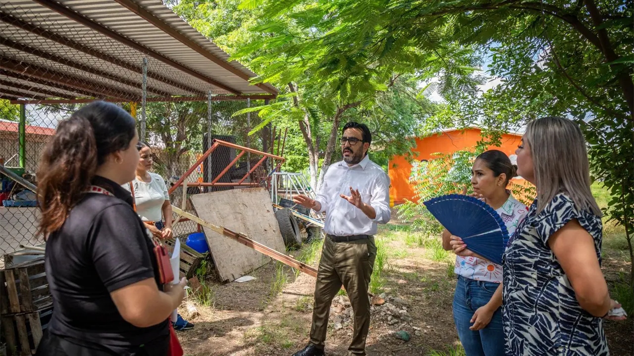 Culiacán mejora entorno escolar en el kínder Josefa Ortiz de Domínguez.