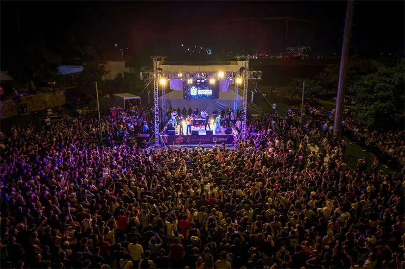 Miles de jóvenes disfrutaron rap y hip hop en la Piedra Filosorap de Culiacán