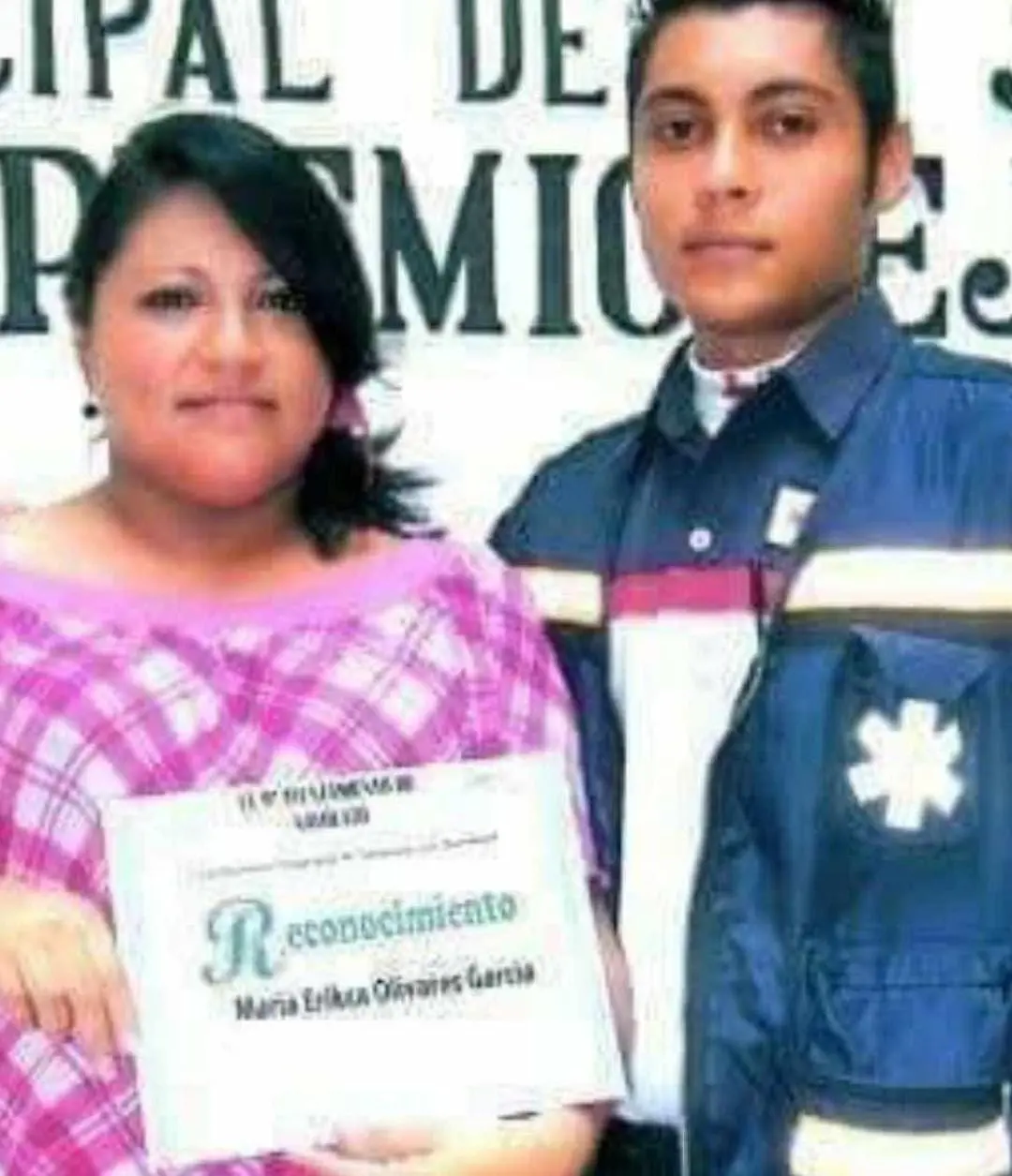 Su hijo Luis Roberto Olivares García, sigue los pasos de su madre Erika García. Foto Cortesía: Juanita Pérez.