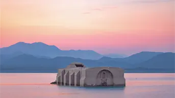 El templo oculto bajo el agua en Oaxaca que solo aparece en temporada de sequía