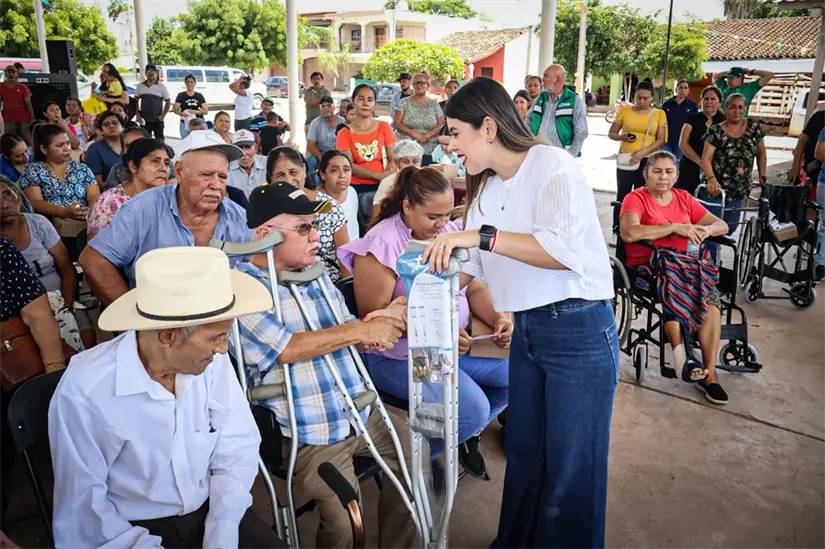 DIF Culiacán realiza la entrega de apoyos ortopédicos. Foto: Cortesía.