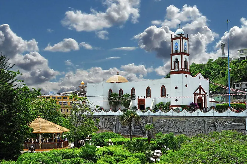 Visita los atractivos turísticos de Papantla. Foto: Programa Destino México. 