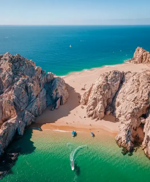 Playa del Amor en Los Cabos. Foto: cortesía.