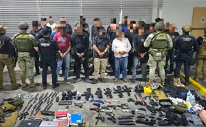 Detienen a 38 presuntos integrantes de La Luz del Mundo en Michoacán: decomisan armas y equipo táctico