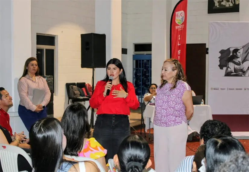 La cartilla de Derecho de las Mujeres es una herramienta que utilizarán para su bienestar.