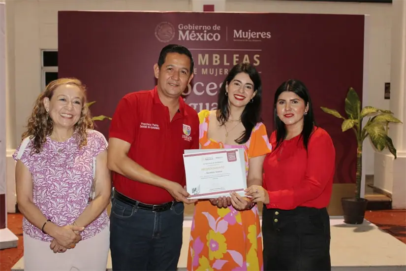 En Navolato, las autoridades municipales apoyan al beneficio de las mujeres.