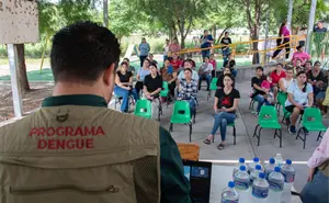 Plática preventiva en San Fermín, Culiacán contra garrapatas y mosquitos del dengue