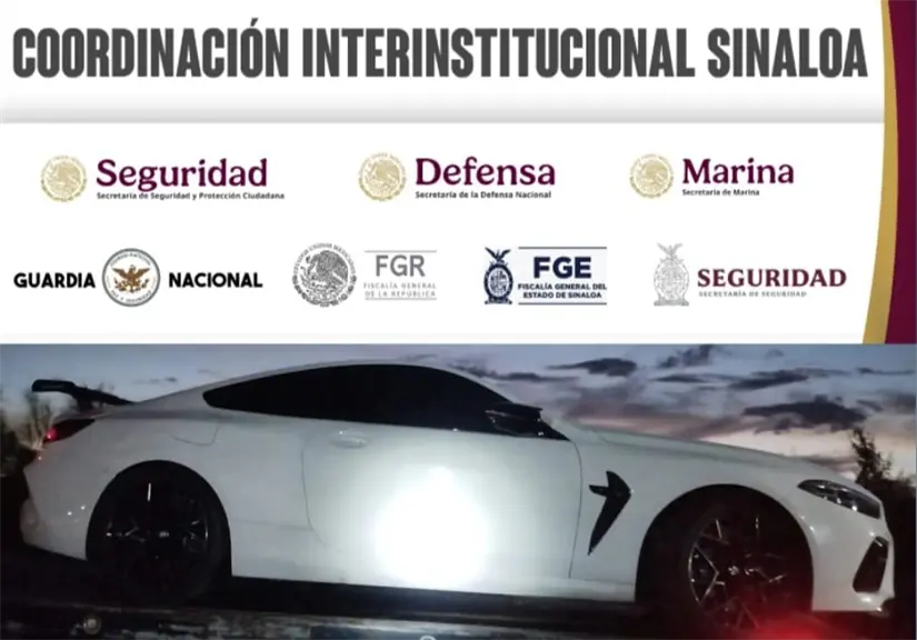 Auto decomisado tras enfrentamiento en La Conquista, Culiacán.