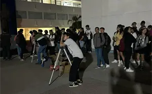 ¿Listo para mirar el cielo? La UAS te invita  a la observación global de la Luna y Saturno