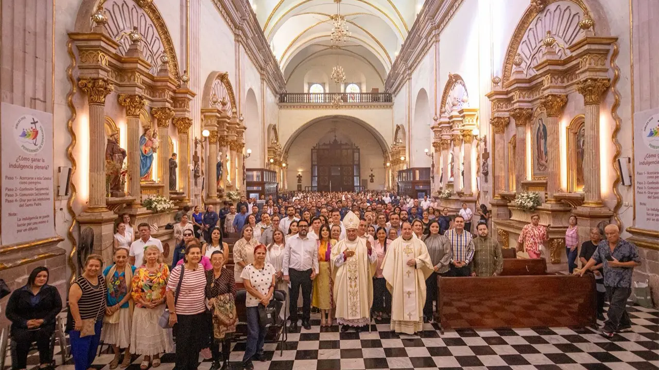 Durante la misa solemne por los 494 años de Culiacán, el obispo y el alcalde hicieron un llamado a fortalecer la vida comunitaria con unidad y paz.