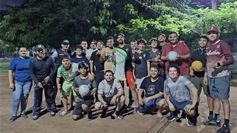Niños y jóvenes de la colonia Buenos Aires en Culiacán reciben material deportivo y celebran con entusiasmo el voleibol