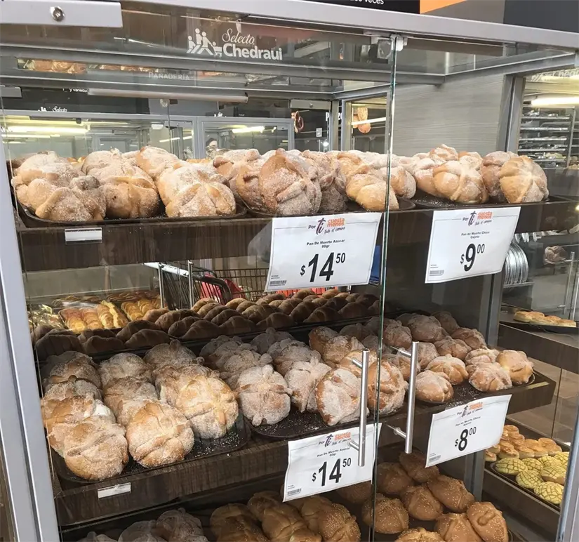 Chedraui ofrece la opción más económica de pan de muerto. Foto: unsplash.