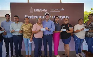Gobierno de Sinaloa entrega apoyo económico a 261 comerciantes de Altata