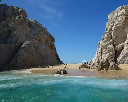¿Cómo llego a la Playa de los Amantes?