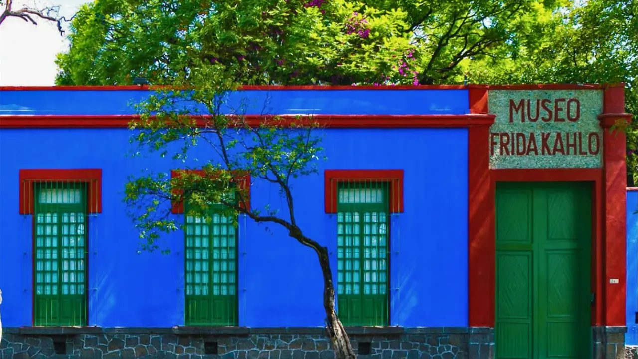 Este es el costo de los horarios del Museo de Frida Kahlo. Foto: Cortesía.