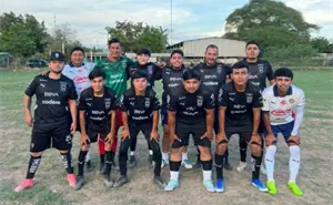 Torneo Minisoccer Otameto: goles, emociones y homenajes en el cierre de la fase regular