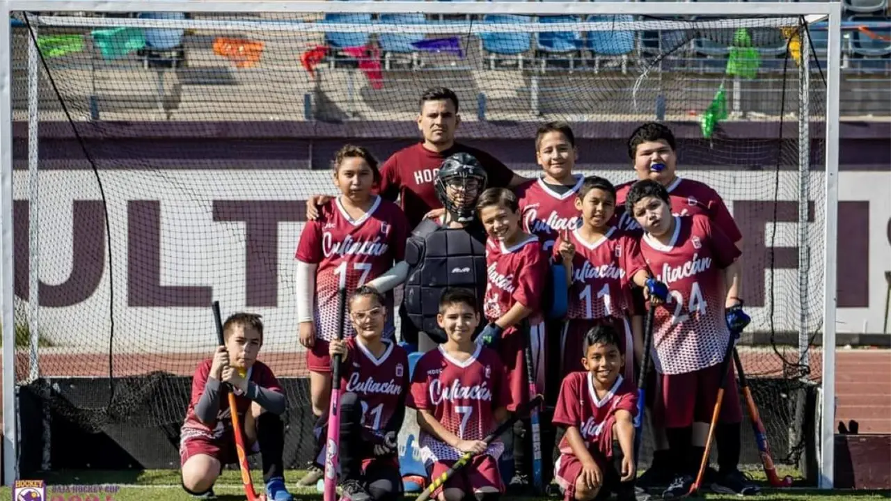 Hockey sobre pasto en Culiacán: deporte, disciplina y formación de mejores personas con Erick Beltrán. Foto: IMDEC