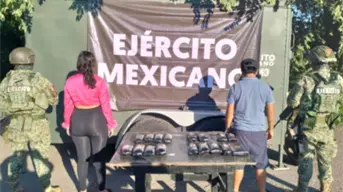 Un hombre y una mujer con presuntas drogas es detenida en filtro militar de Los Mochis