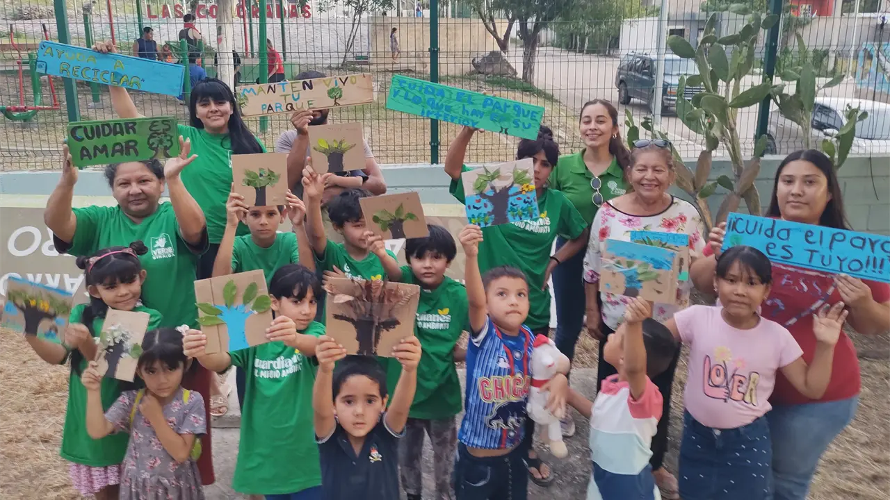Cada actividad, cada mensaje positivo y cada niño que aprende a cuidar su entorno son la semilla de un futuro más digno y alegre.  Foto: Juan Madrigal