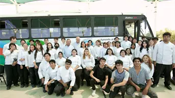 Estudiantes de La Paz estrenan autobús y nuevos espacios en la Universidad Tecnológica