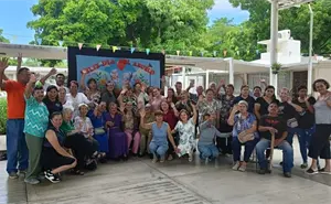 Honran la sabiduría y alegría de abuelitos del CDI No. 2 DIF Sinaloa