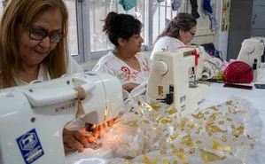 Confeccionando independencia: curso gratuito de costura empodera a mujeres en Culiacán