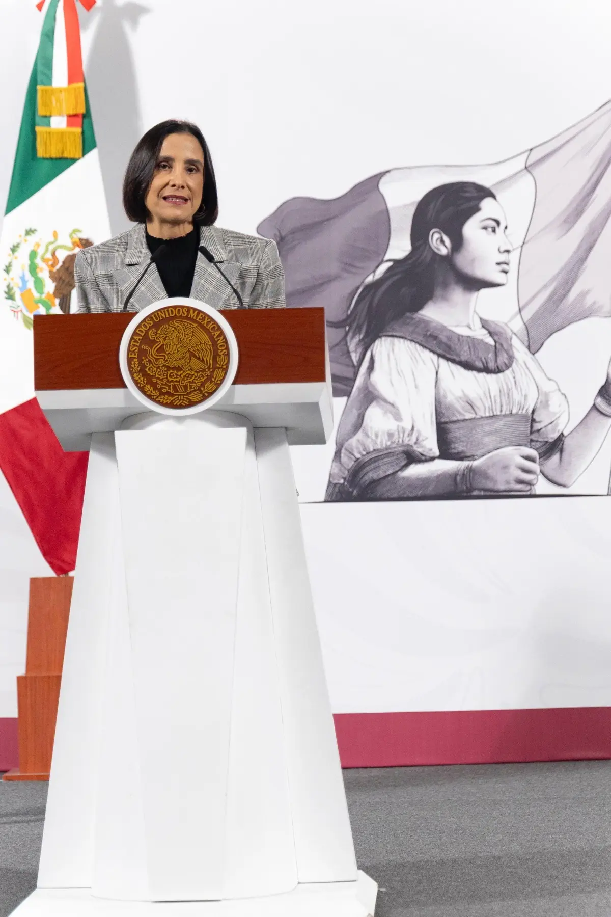 Luz Elena González Escobar, secretaria de Energía