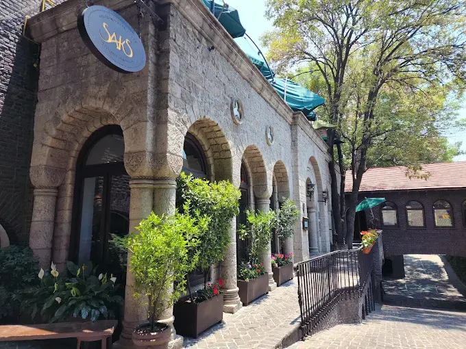 Visita el bonito restaurante de Saks Tlalpan. Foto: Cortesía. 