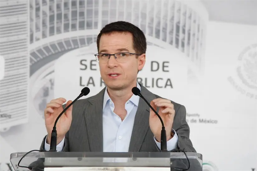 Anaya lanzó la propuesta durante la comparecencia de la titular de Segob en el Senado. Foto: Cortesía