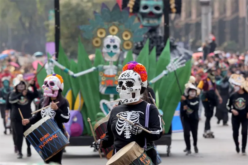 Conoce cuál será la ruta del Desfile de Día de Muertos en CDMX. Foto: Visit México. 
