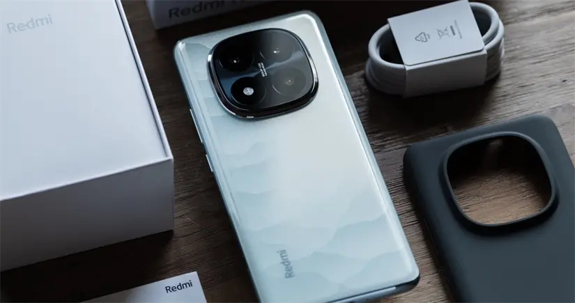 La pantalla y cámaras son casi de gama alta. Foto: Xiaomi