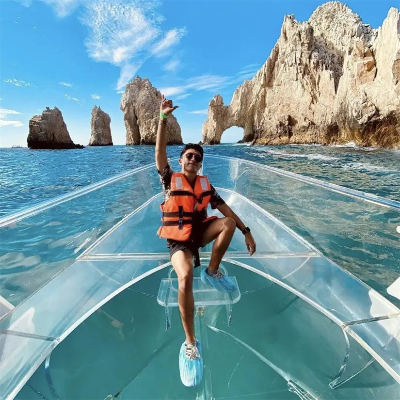 Disfruta de este destino abordo de una lancha con fondo de cristal. Foto: Cortesía.