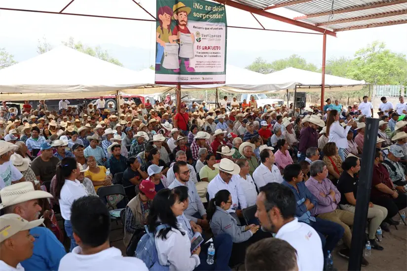 Conoce todos los detalles acerca del Programa de Fertilizantes para el Bienestar 2025 en Veracruz. Foto: Cortesía. 