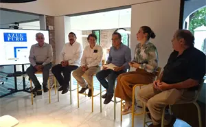 Bernardo María León Olea presenta libro Azul Puro en Culiacán: un llamado a replantear la seguridad en México