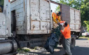 Culiacán refuerza la prevención del dengue con jornada de descacharrización en Lomas de San Isidro