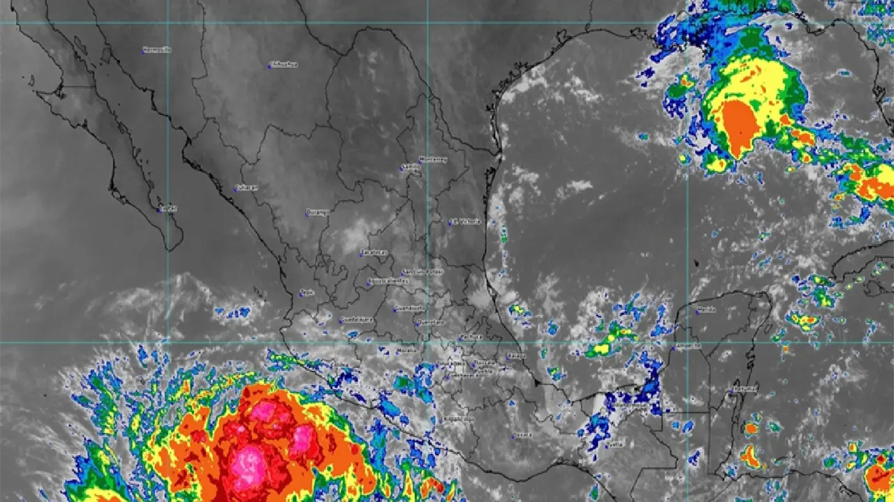 Autoridades federales llamaron a la población a extremar precauciones ante la posible formación del huracán Priscilla, que podría impactar a partir de este fin de semana en costas del Pacífico mexicano.