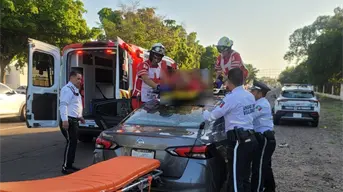 Vocación y humanidad: policías de Tránsito de Culiacán auxilian a un hombre herido tras accidente
