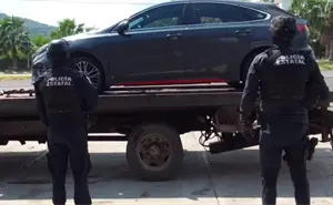 Recuperan un Kia Forte y un Jetta robados en Culiacán durante operativos de seguridad