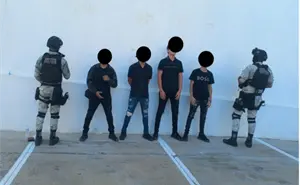 Detienen a cinco civiles armados en Mazatlán, viajaban en Kia robado
